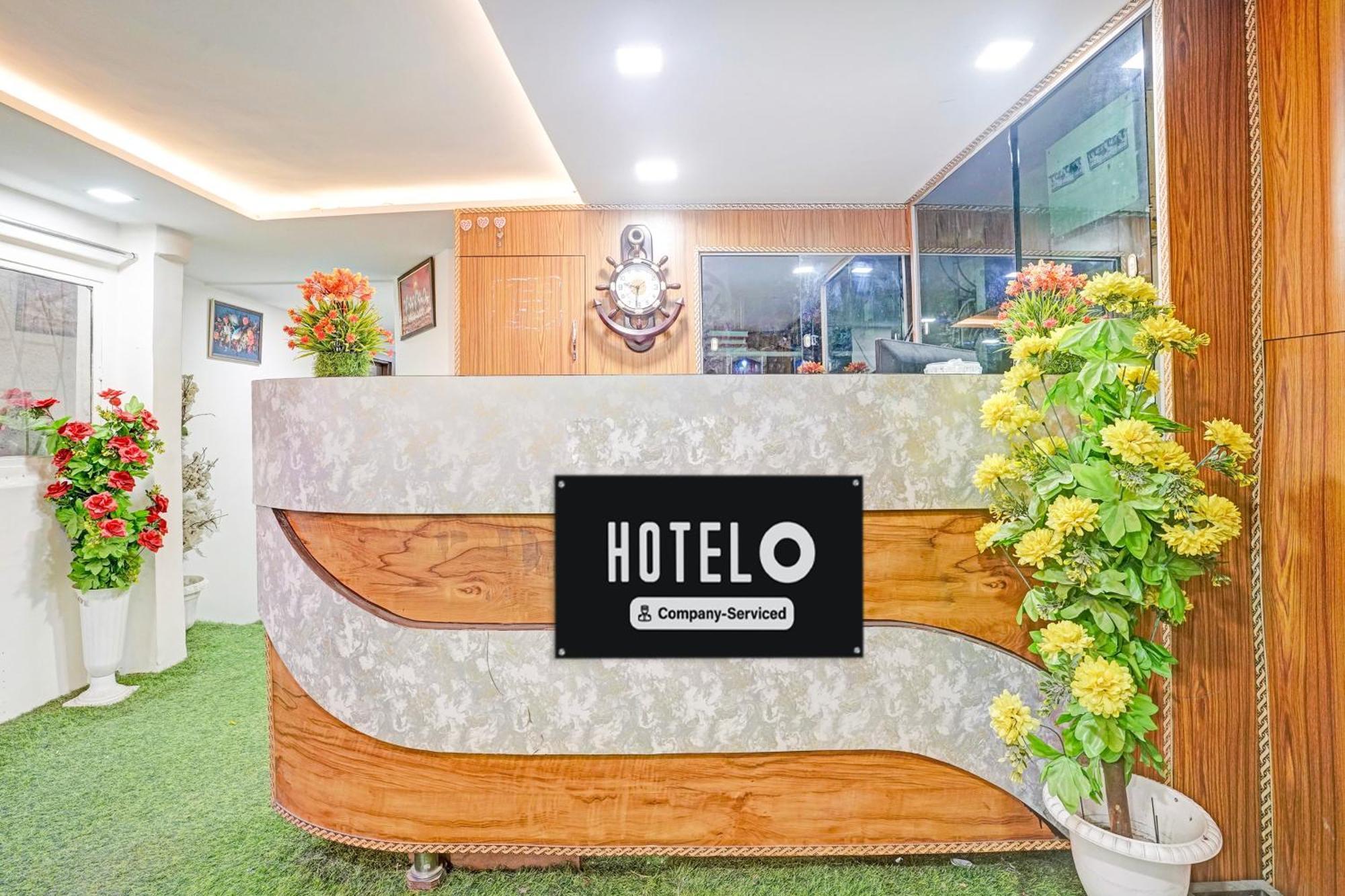 Super Hotel O Navrangpura Cg Road Formerly Hotel Yugraj Ahmadábád Exteriér fotografie
